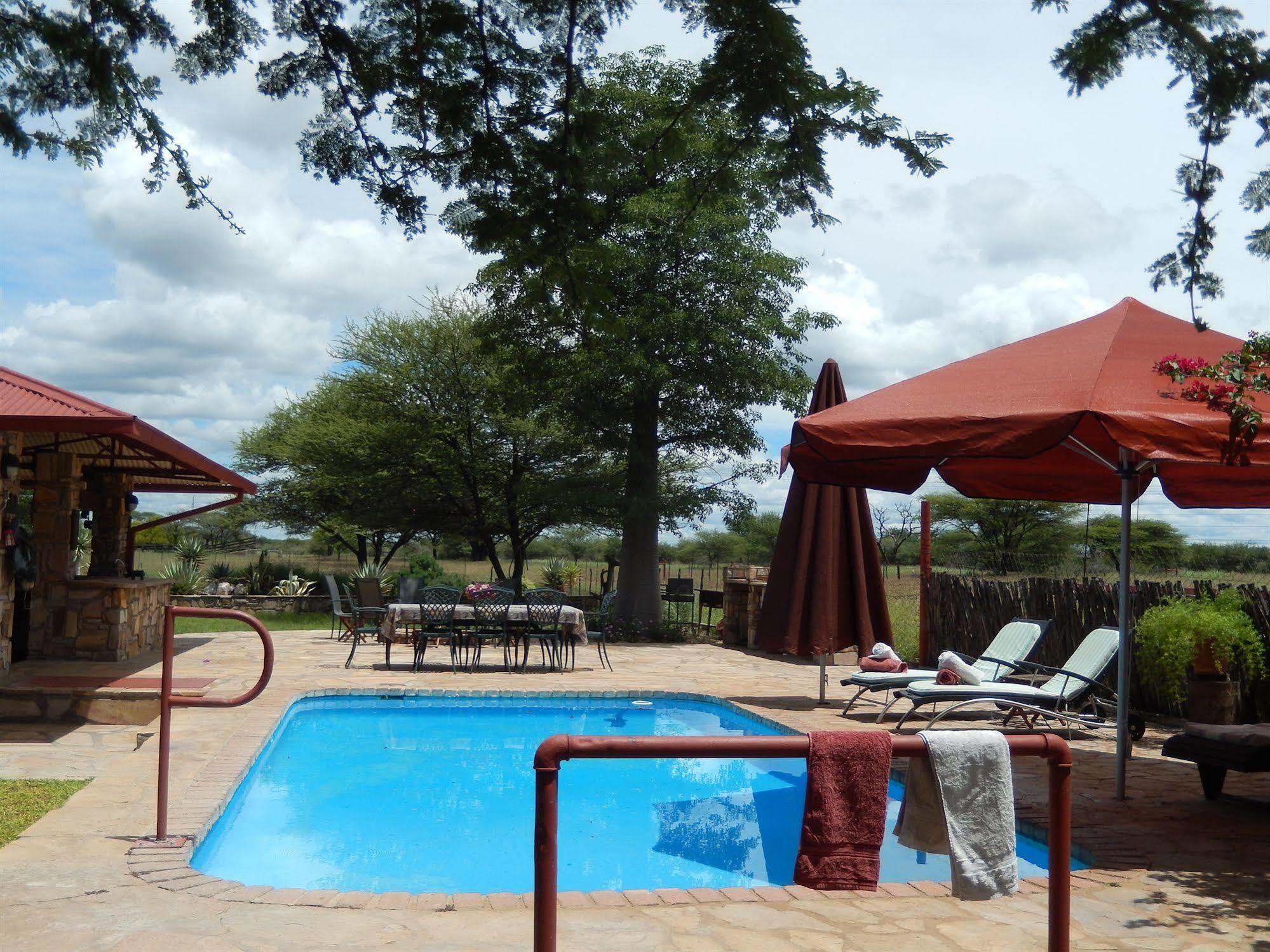 Hotel Dornhuegel Guestfarm Grootfontein Exterior foto