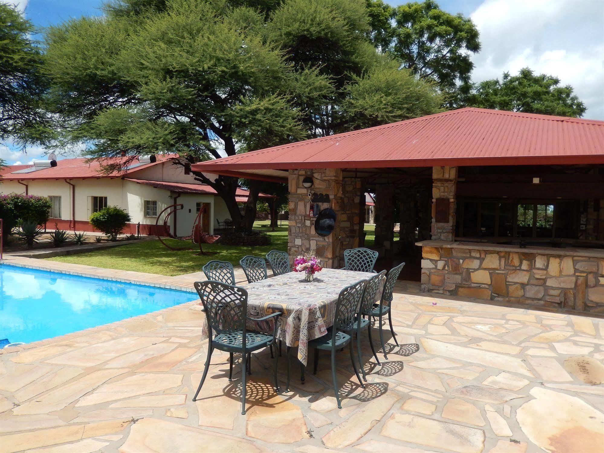 Hotel Dornhuegel Guestfarm Grootfontein Exterior foto